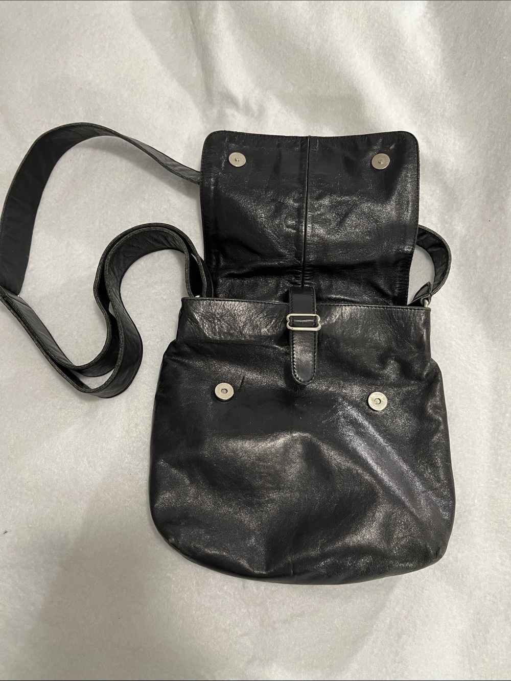 Vintage RUDSAK Black Leather Crossbody Messenger Bag - Made in Canada - Picture 4 of 11